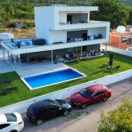 Lux Slatki Villa Kovacic